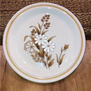 Color Stone by Nikko Stoneware 7 1/2” small plate - dandelion/flowers